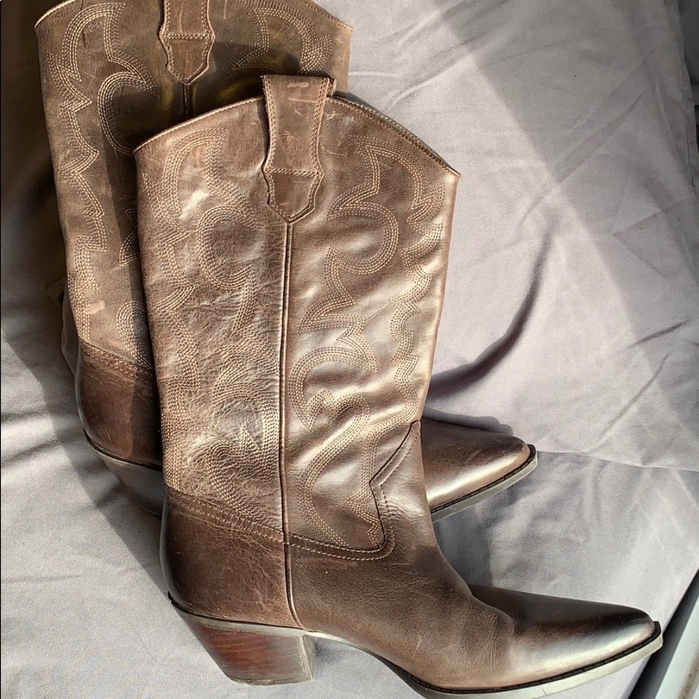 Brown Reba cowboy boots size 7.5